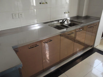 橱柜发霉变形,最终换了套全不锈钢整体橱柜