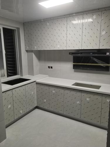 甜苗苗西安整体橱柜：石英石与不锈钢台面灶台的更换与工厂直销优势